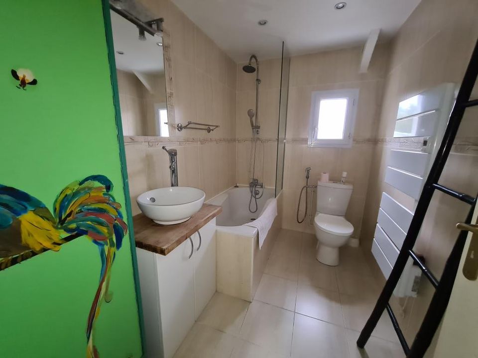 Villa in Montigny-lès-Cormeilles, Val-d'Oise - photo 2