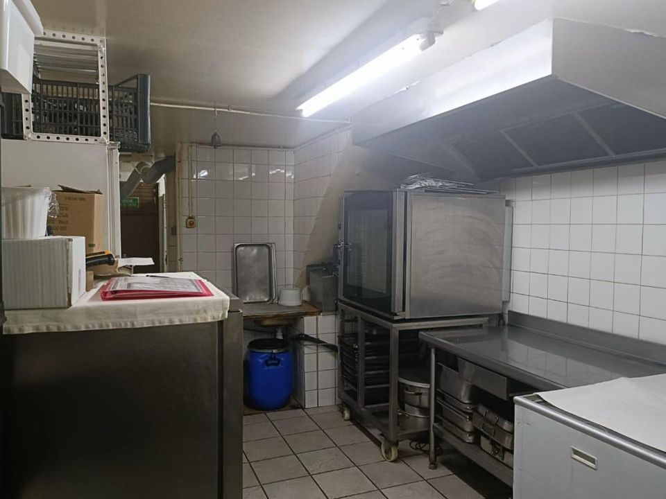 Erhvervsejendom i Cannes-la-Bocca, Alpes-Maritimes - foto 4