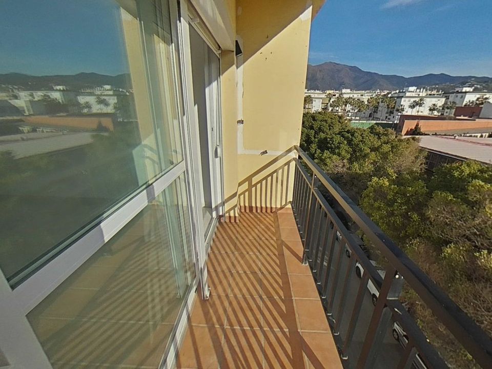 Lejlighed i Estepona, Malaga - foto 2