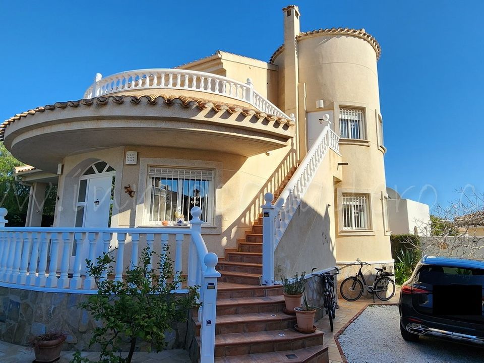 Villa i Pinar De Campoverde, Alicante - bilde 1