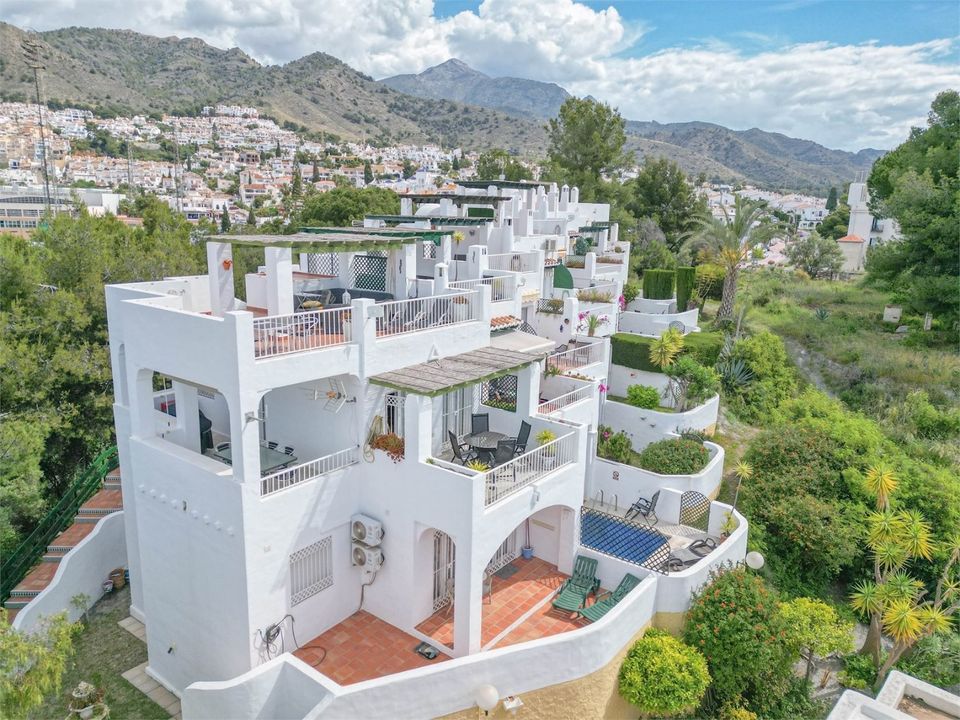 Villa i Nerja, Malaga - foto 1