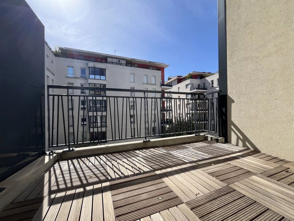 Lejlighed i Villeurbanne, Rhone - foto 1