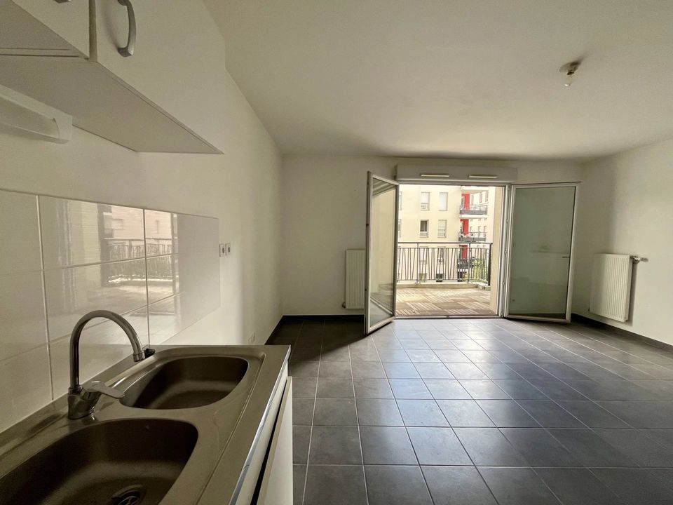 Lejlighed i Villeurbanne, Rhone - foto 4