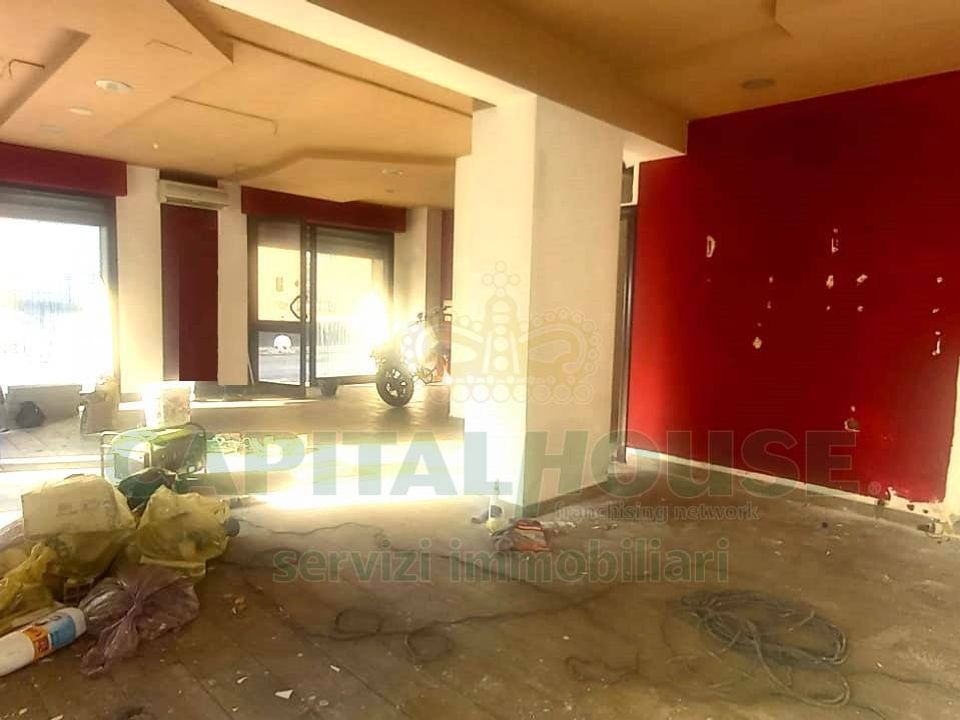 Erhvervsejendom i Santa Maria Capua Vetere, Caserta - foto 3