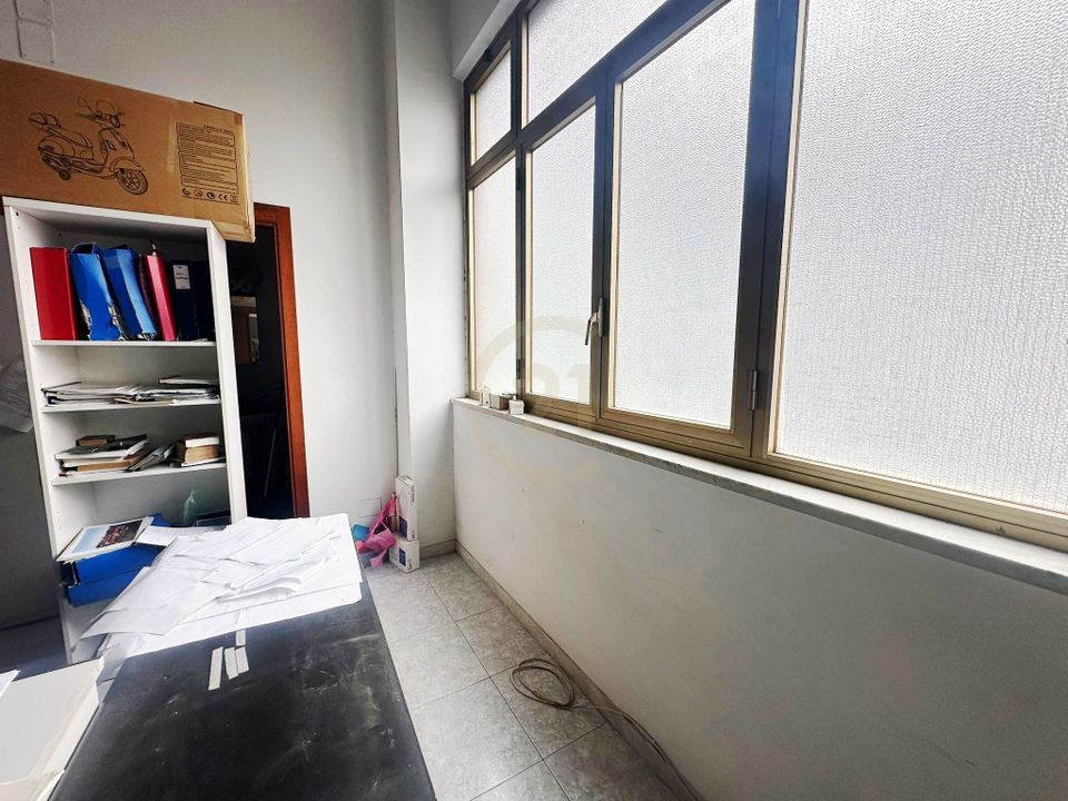 L'establiment comercial a Camporotondo Etneo, Catania - foto 2