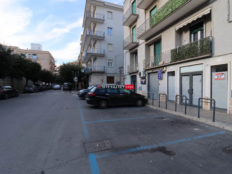 Erhvervsejendom i Martina Franca, Taranto - foto 1