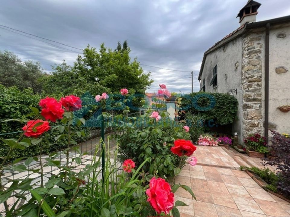 Villa i Castelnuovo Magra, La Spezia - foto 1