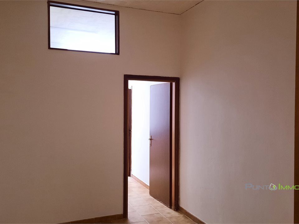 Commercial property in Brindisi, Brindisi - photo 1