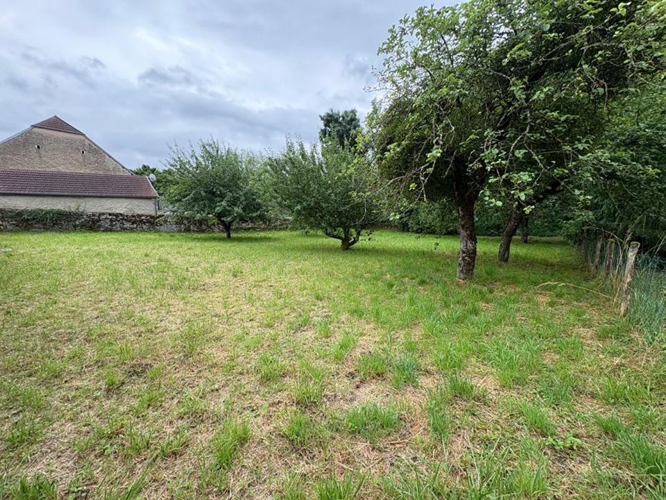 Helårsgrund i Valay, Haute-Saone - foto 3
