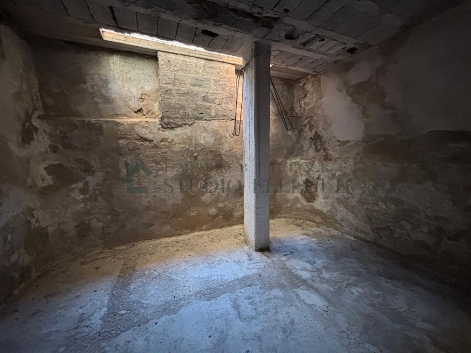 Erhvervsejendom i Bitonto, Bari - foto 5