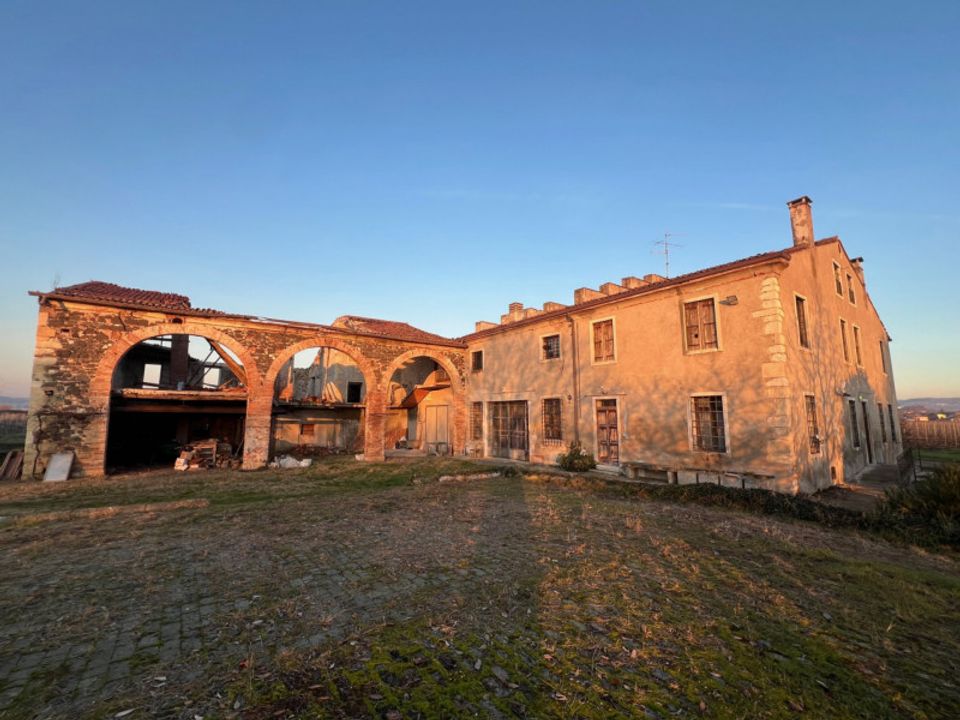 Landejendom i Lonigo, Vicenza - foto 1