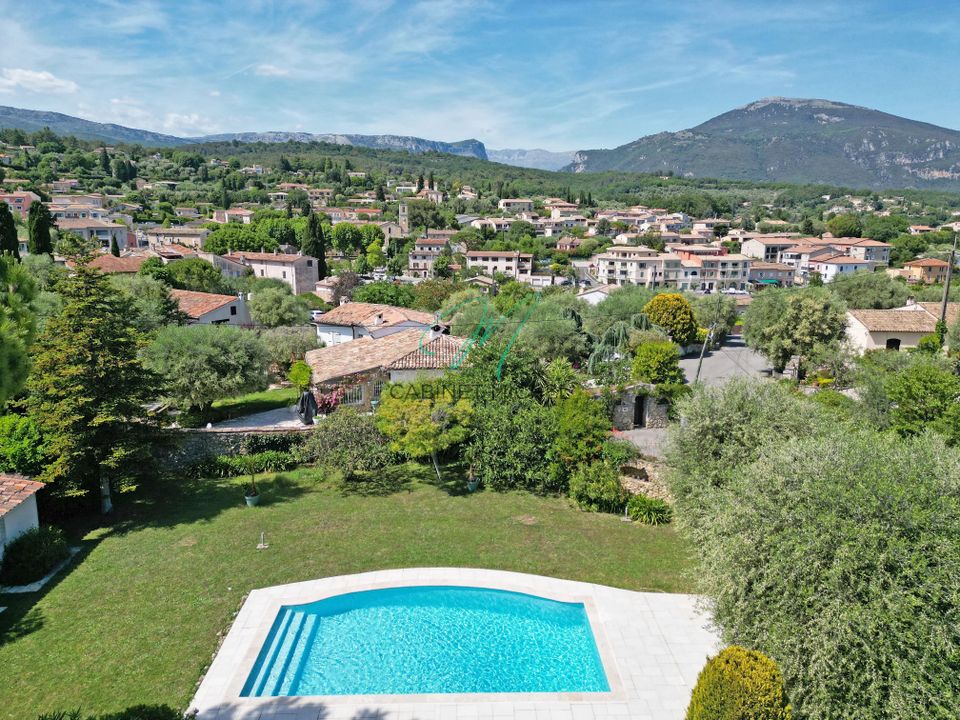 Villa en Le Rouret, Alpes-Maritimes - foto 2