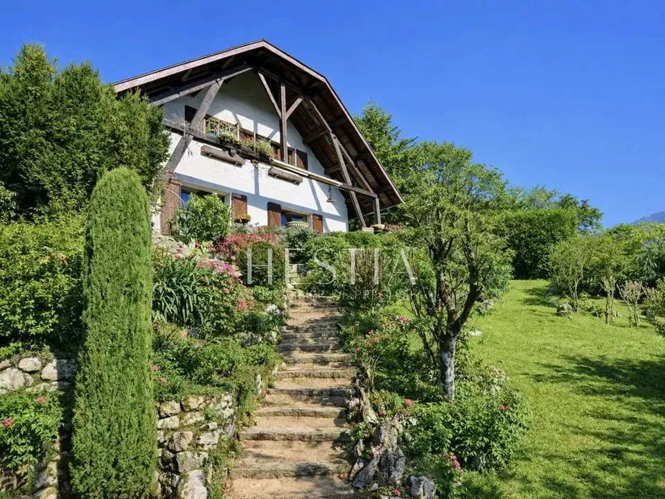 Villa i Aix-les-Bains, Savoie - foto 1