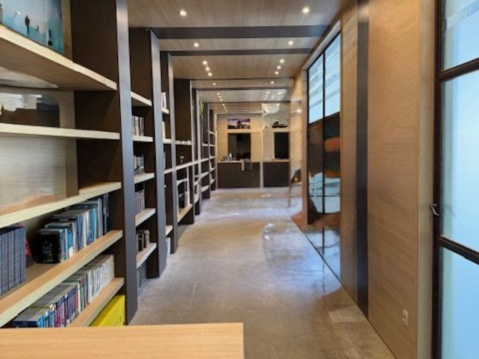 L'establiment comercial a Fontaine-de-Vaucluse, Vaucluse - foto 4
