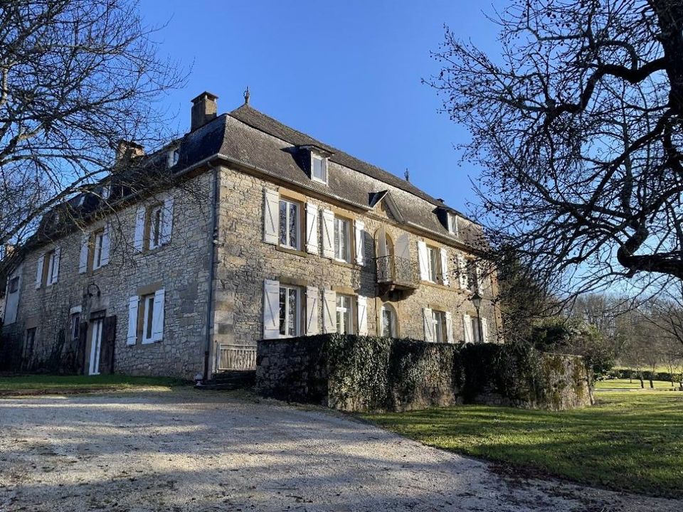 Villa i La Chapelle-aux-Saints, Correze - foto 1