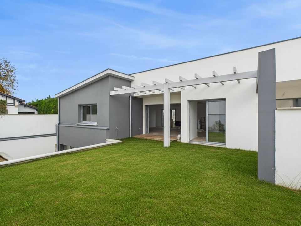 Villa i Anglet, Pyrenees-Atlantiques - foto 1