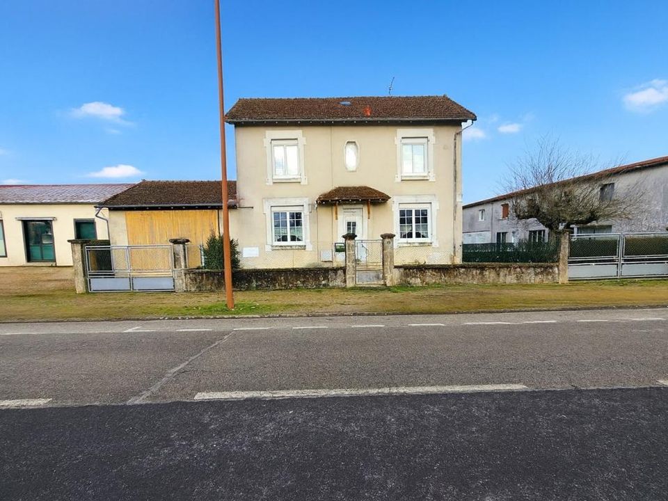 Villa i Mezieres-sur-Issoire, Haute-Vienne - bilde 1