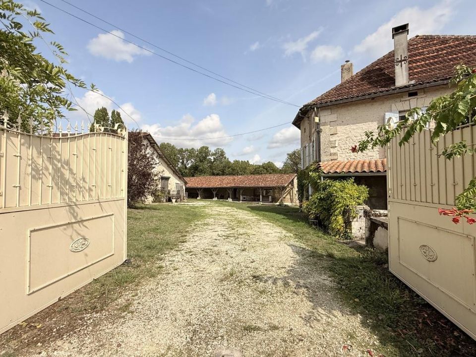 Villa i Aubeterre-sur-Dronne, Charente - foto 3