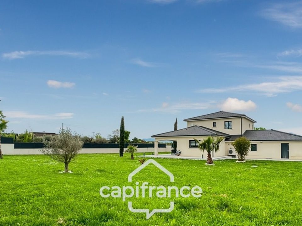 Villa i Clonas-sur-Varèze, Isere - bilde 1