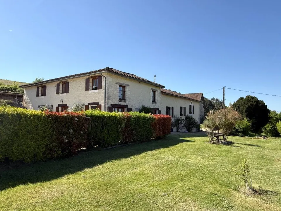Villa i Nanteuil-Auriac-de-Bourzac, Dordogne - foto 1