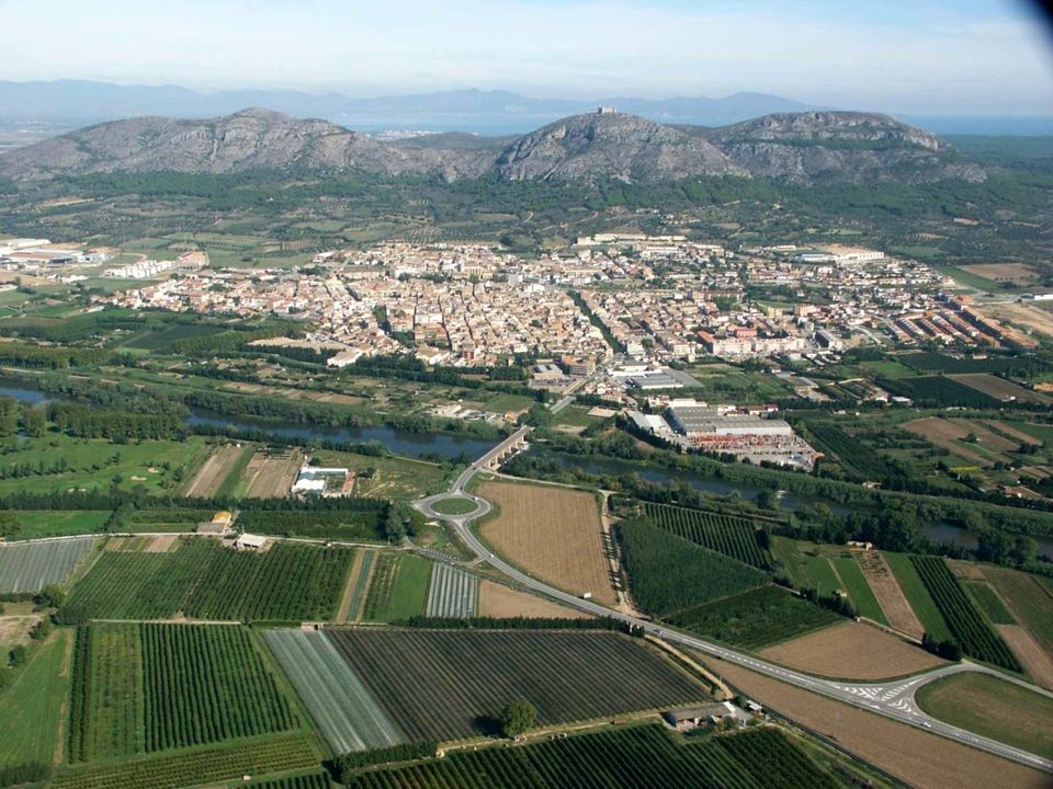 Helårsgrund i Torroella De Montgri, Gerona - foto 2