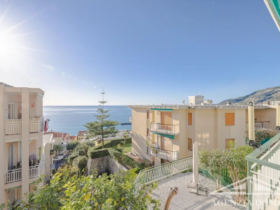 Lejlighed i Ospedaletti, Imperia - foto 4