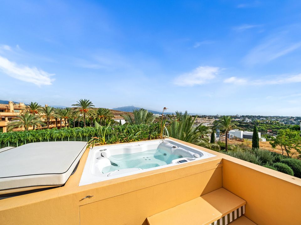 Penthouse i Benahavis, Malaga - foto 3