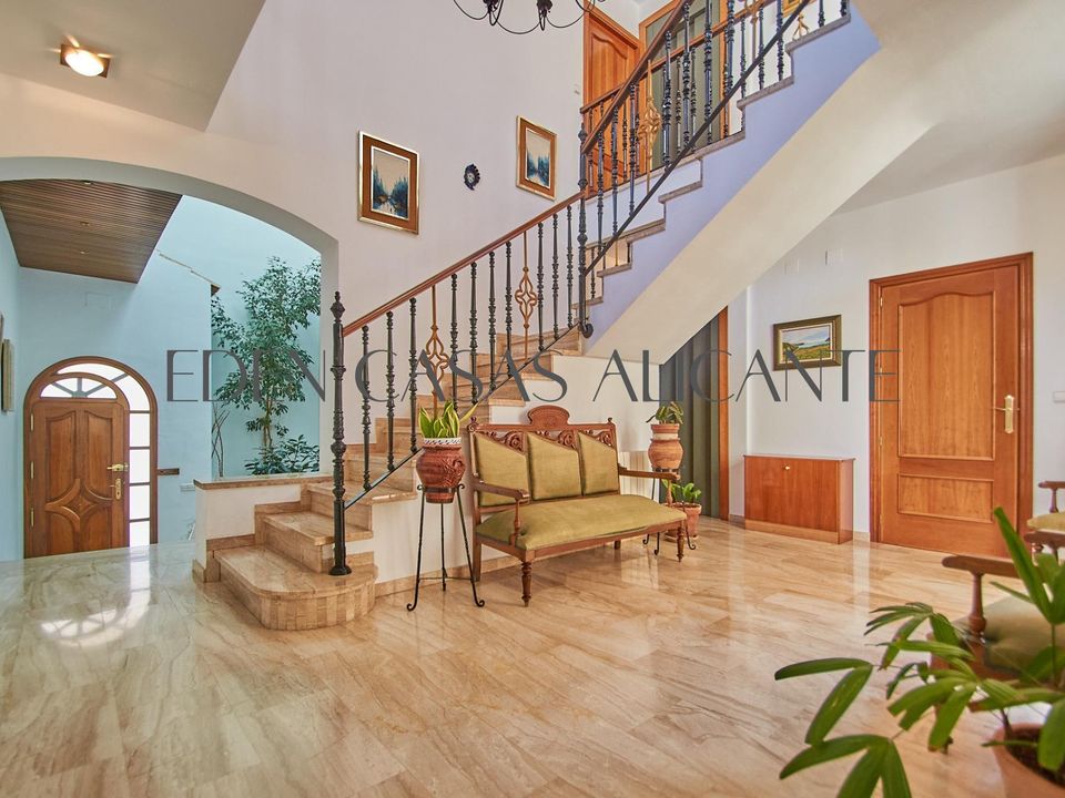 Casa adossada a San Vicente Del Raspeig, Alicante - foto 1