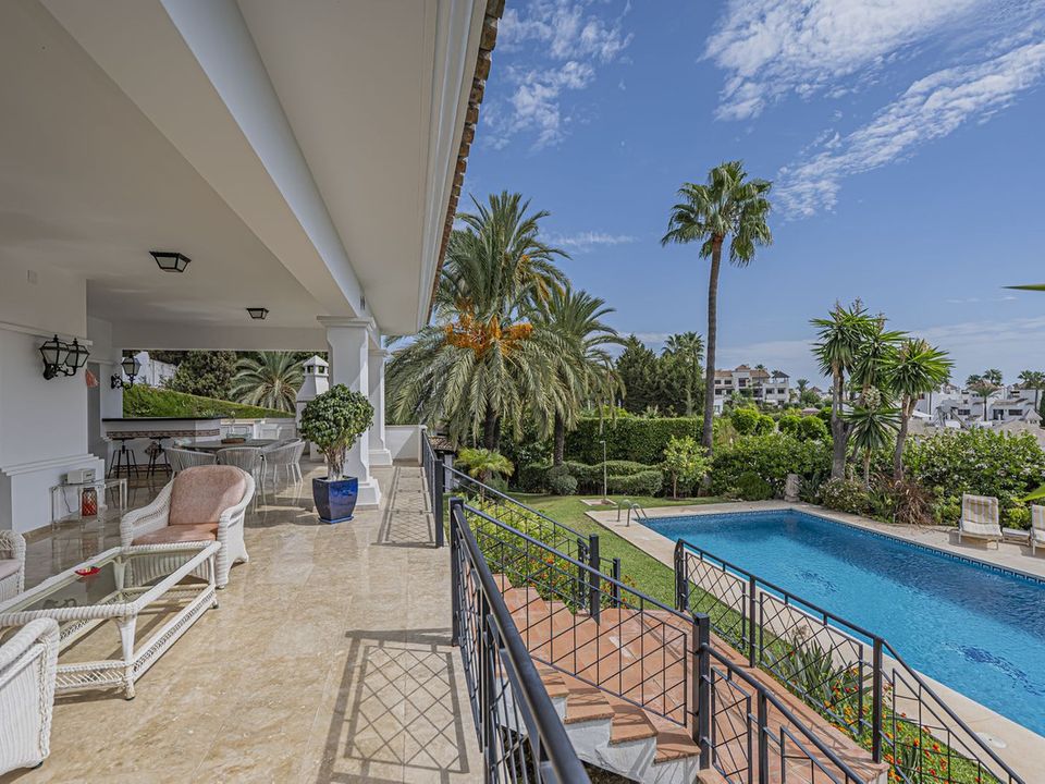 Villa i El Paraiso, Malaga - foto 2