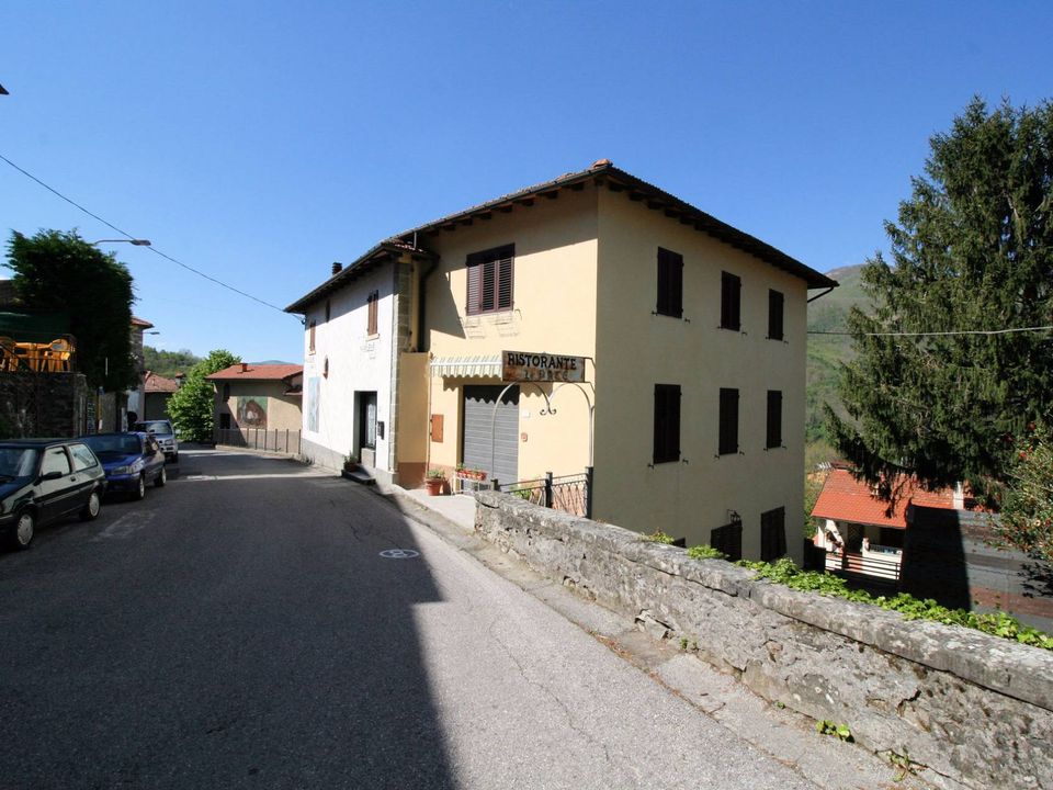 Erhvervsejendom i San Marcello Piteglio, Pistoia - foto 1