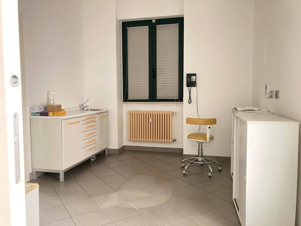 Erhvervsejendom i Mantua, Mantua - foto 2