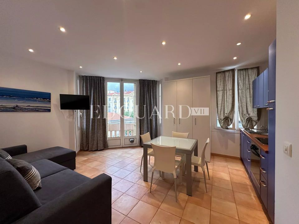 Lejlighed i Menton, Alpes-Maritimes - foto 1