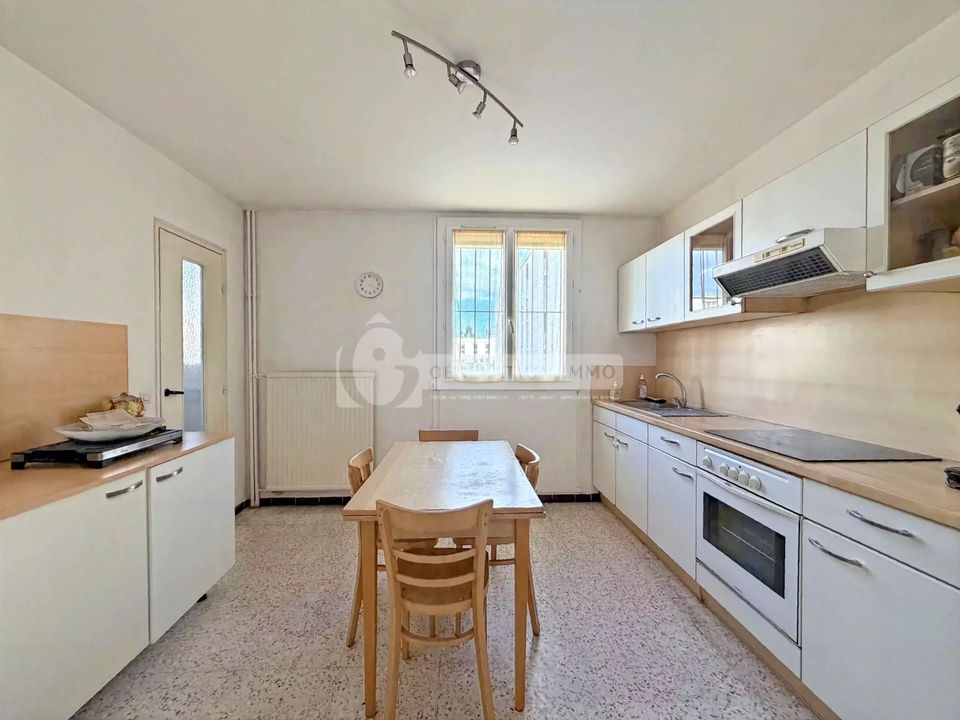 Appartement in Arles, Bouches-du-Rhone - foto 1