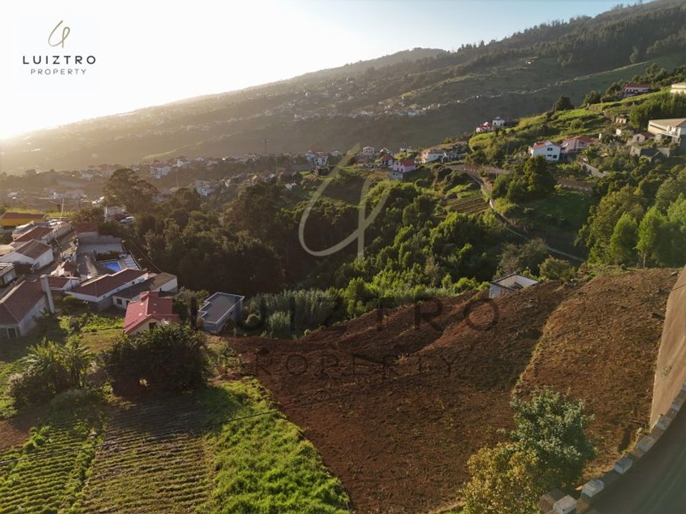 Helårsgrund i Calheta, Madeira - foto 1