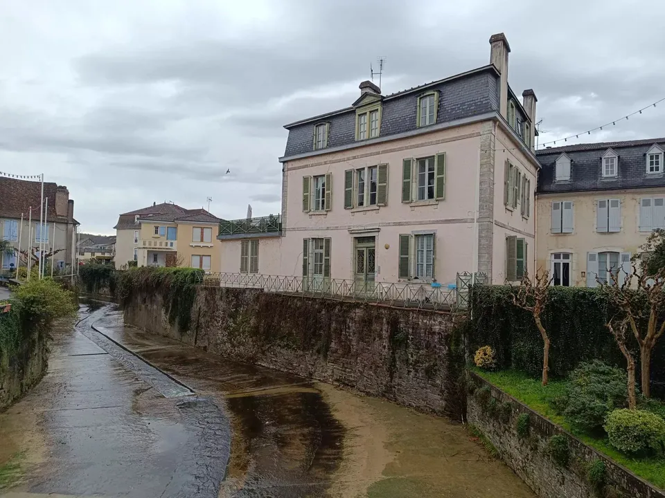 Lejlighed i Salies-de-Bearn, Pyrenees-Atlantiques - foto 1