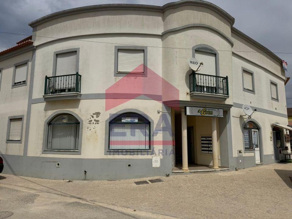 Erhvervsejendom i Atouguia da Baleia, Leiria - foto 1