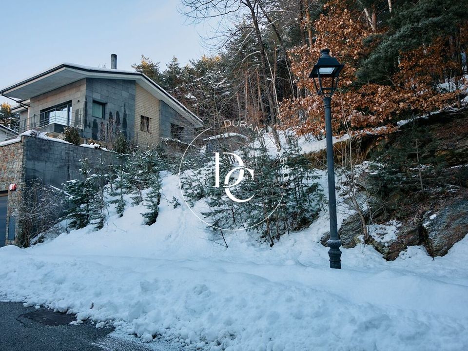 Helårsgrund i La Massana, Andorra - foto 1