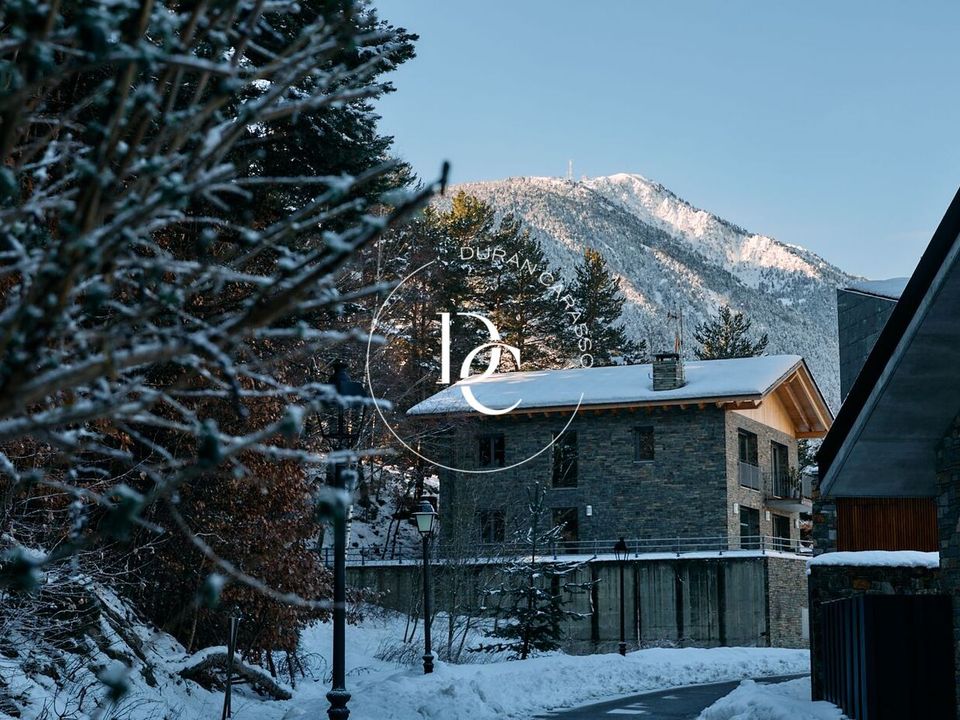 Helårsgrund i La Massana, Andorra - foto 4