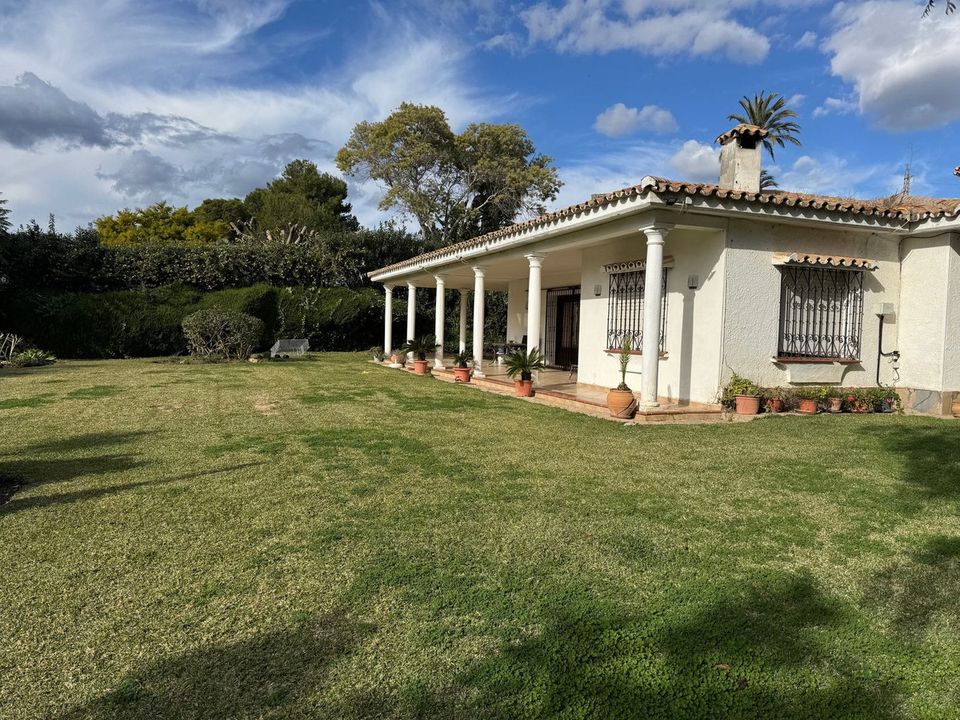 Villa i Estepona, Malaga - foto 1
