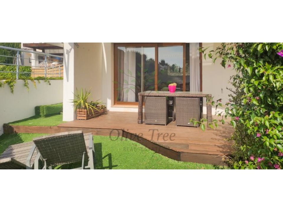 Casa adossada a Santa Eulalia Del Rio, Ibiza - foto 1