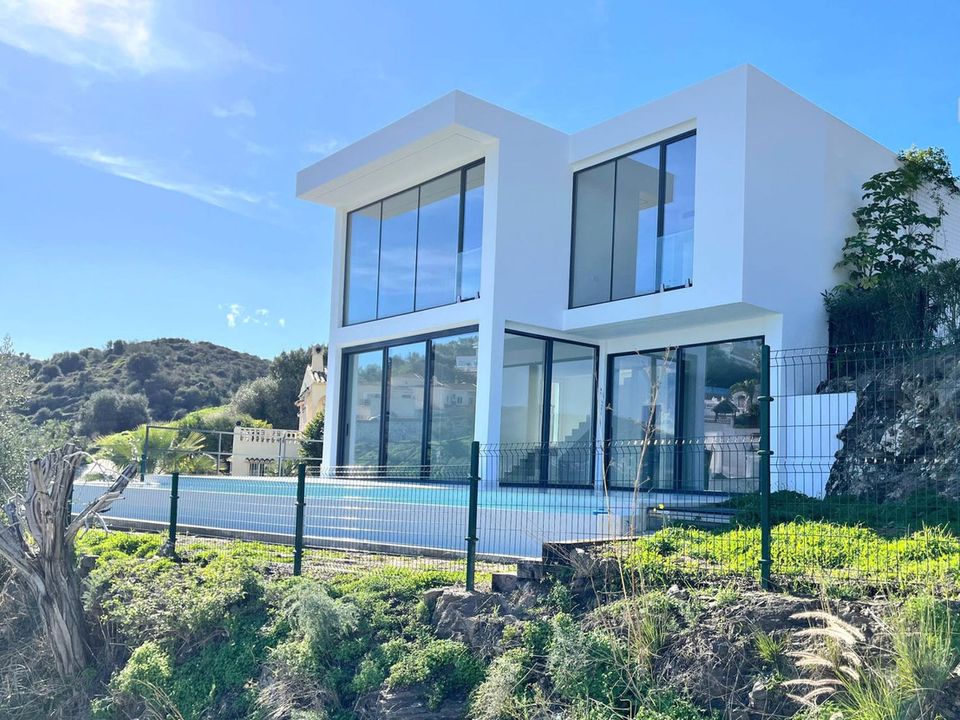 Villa i Cerros Del Aguila, Malaga - foto 1
