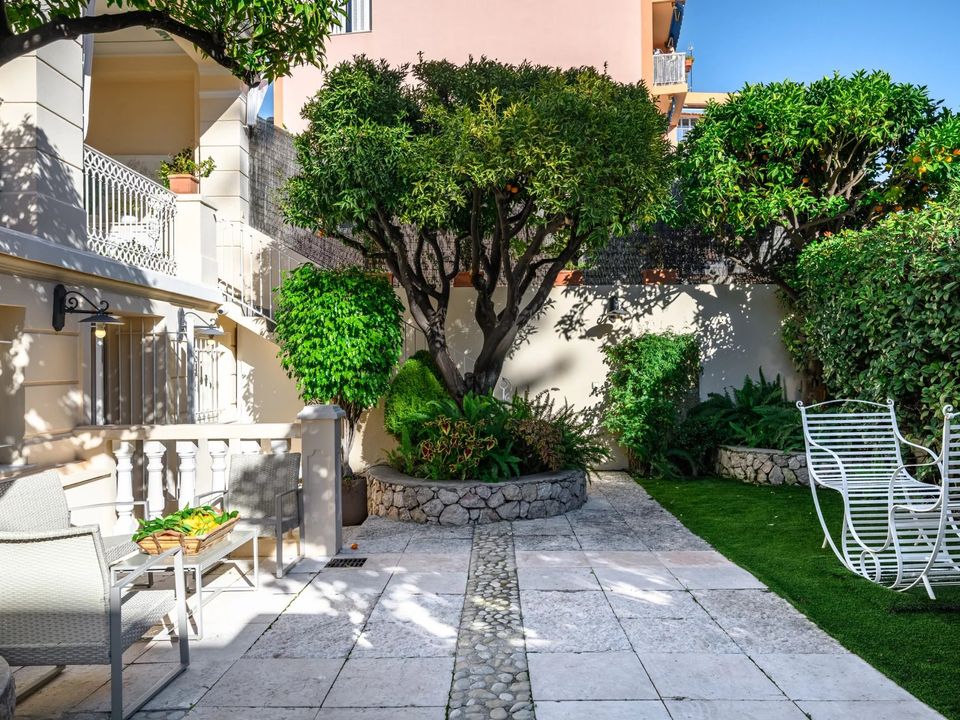 Lejlighed i Beaulieu-sur-Mer, Alpes-Maritimes - foto 2