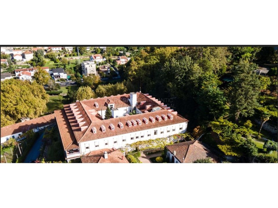 Erhvervsejendom i Amares, Braga - foto 1