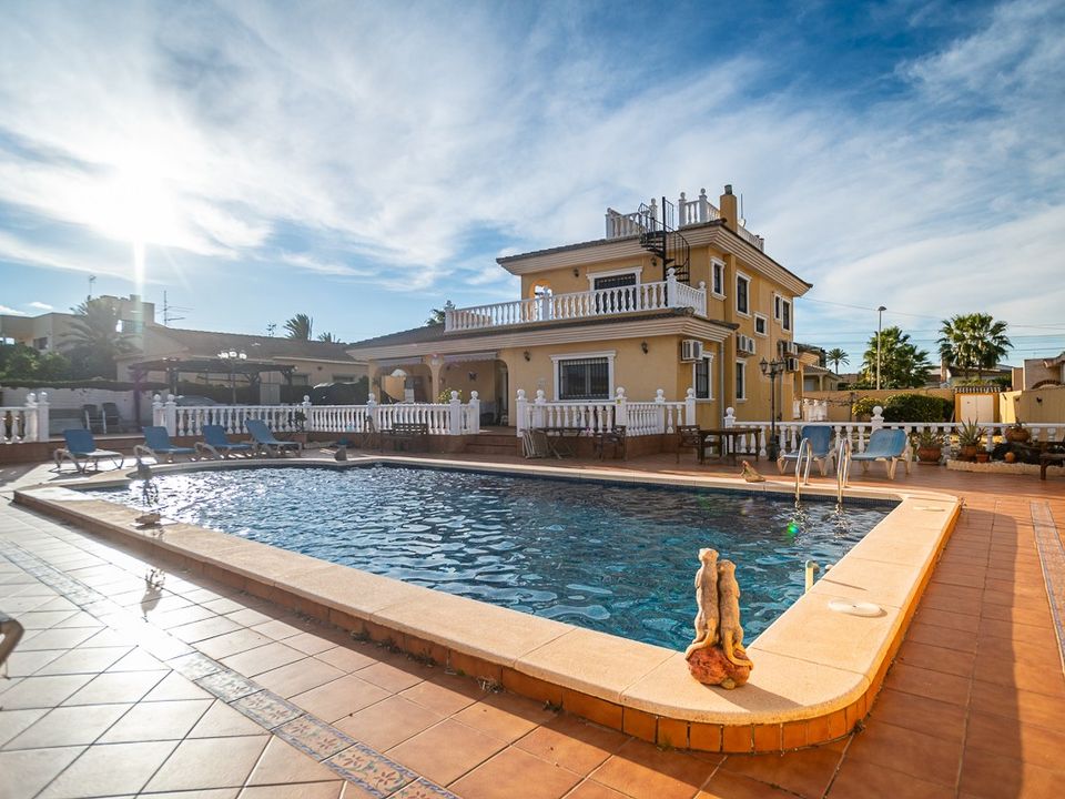 Villa i Los Balcones, Alicante - foto 1