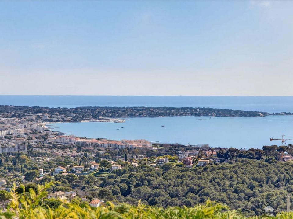 Villa i Vallauris, Alpes-Maritimes - foto 1