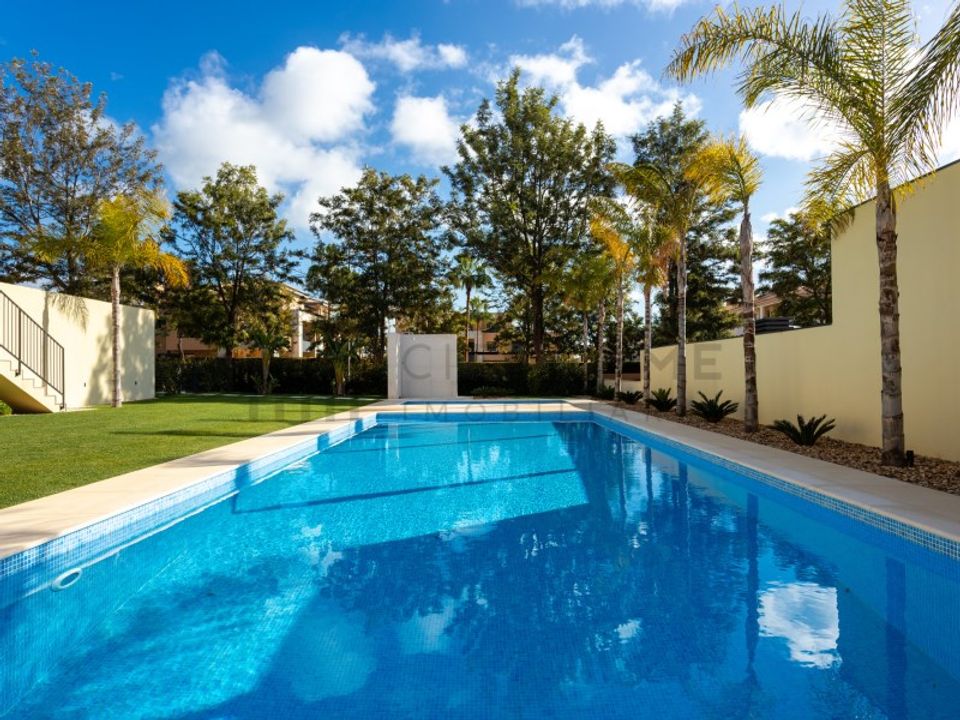 Villa i Quarteira, Faro - foto 1
