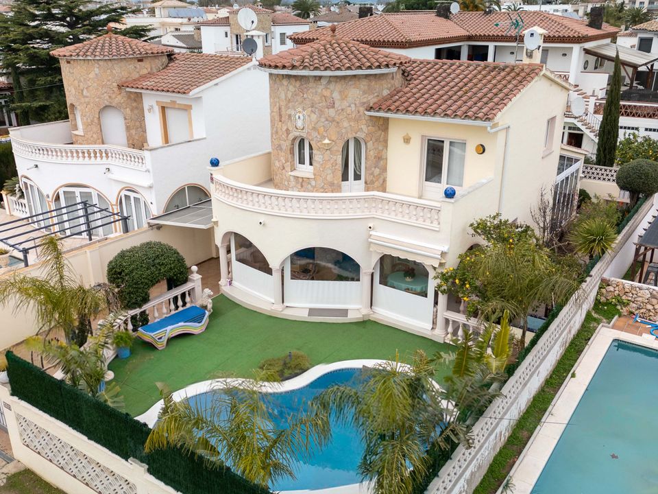 Villa i Empuriabrava, Gerona - foto 2