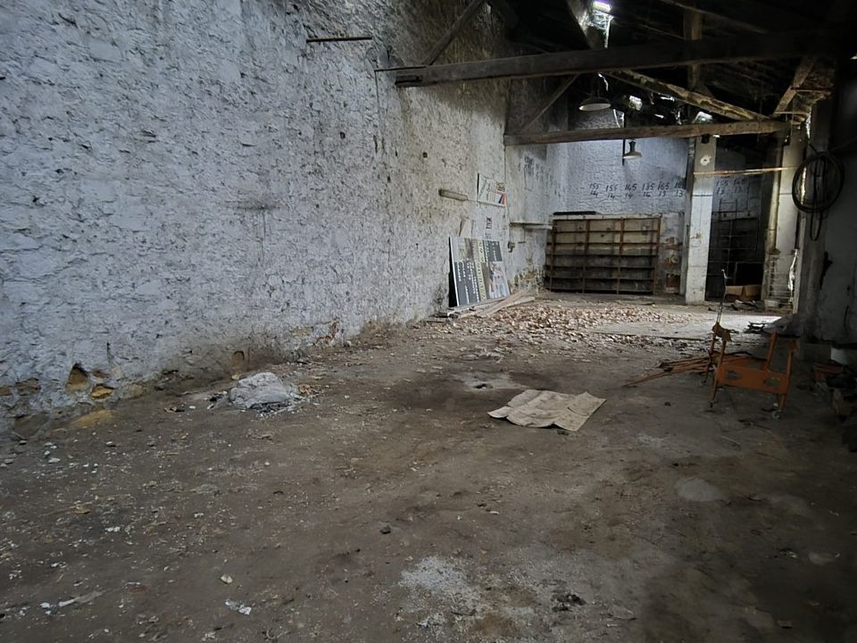 Erhvervsejendom i Arles, Bouches-du-Rhone - foto 1