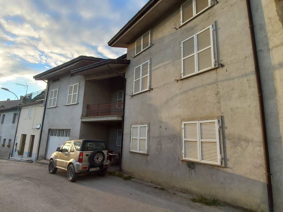 Villa i Montegiorgio, Fermo - foto 1