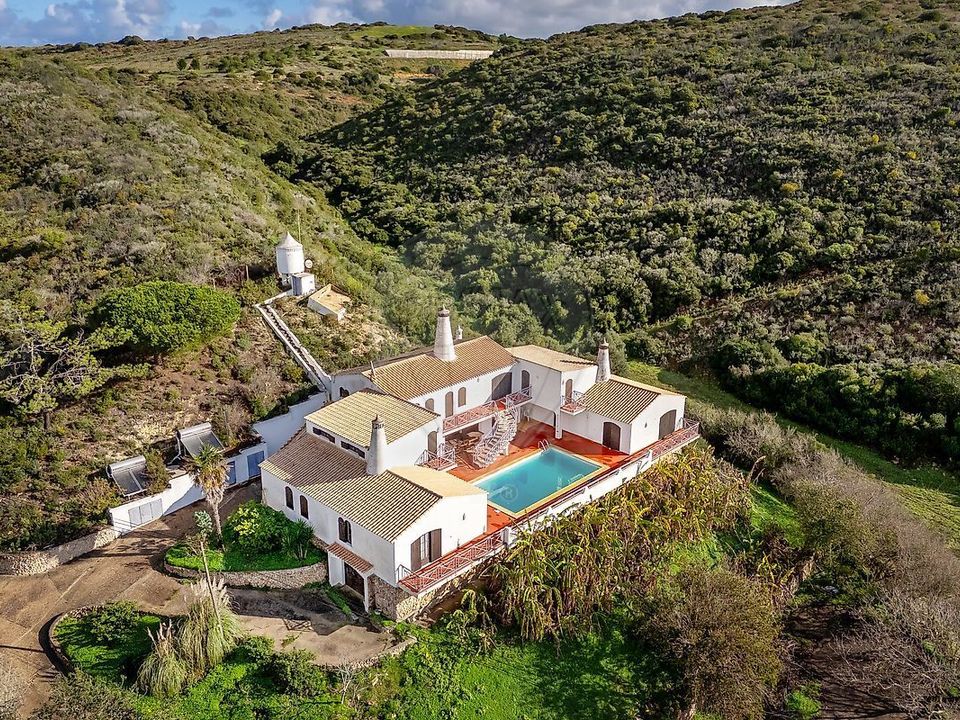 Villa i Vila do Bispo Municipality, Faro - foto 1